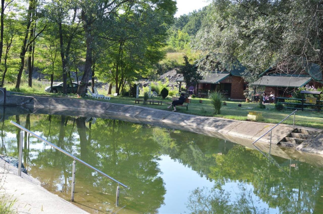 Lopatnica Holiday Homes Biser Lopatnice מראה חיצוני תמונה